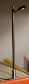 Busch Nr. 4159 - Lampe mit Holzmast